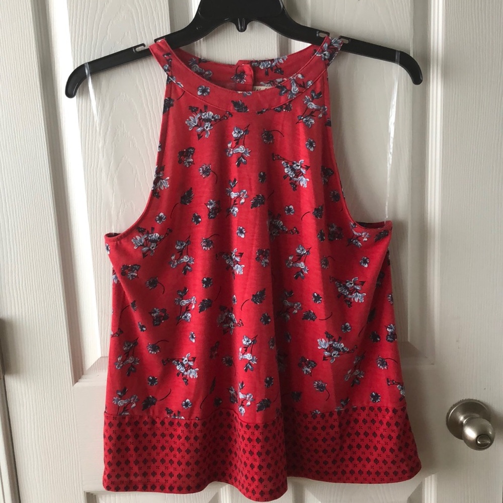 Wallflower cutaway swing tank